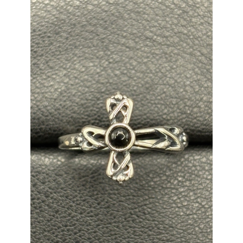 New Condition Sterling Silver Onyx Cross Ring Size 7 H17